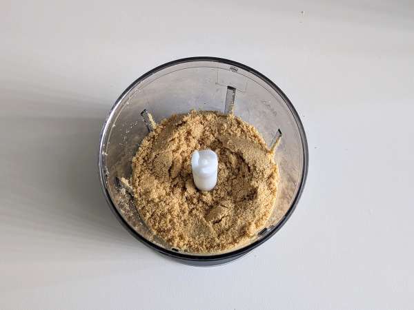 Kue keju gurih satu porsi dengan kemangi dan tomat ceri: ide lezat untuk prasmanan dan minuman beralkohol - Persiapan langkah 1