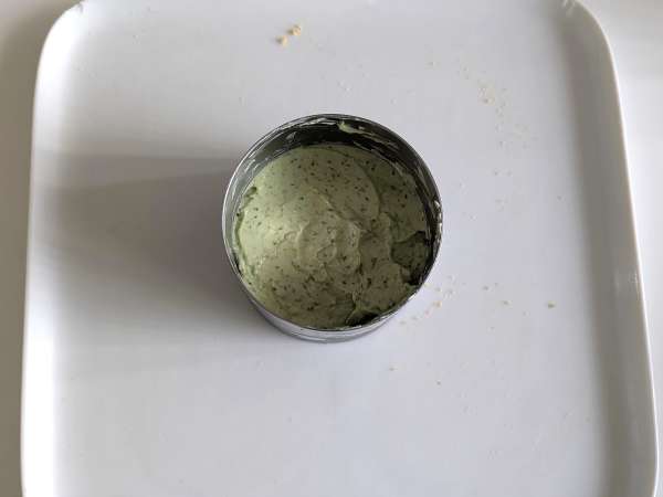 Kue keju gurih satu porsi dengan kemangi dan tomat ceri: ide lezat untuk prasmanan dan minuman beralkohol - Persiapan langkah 6