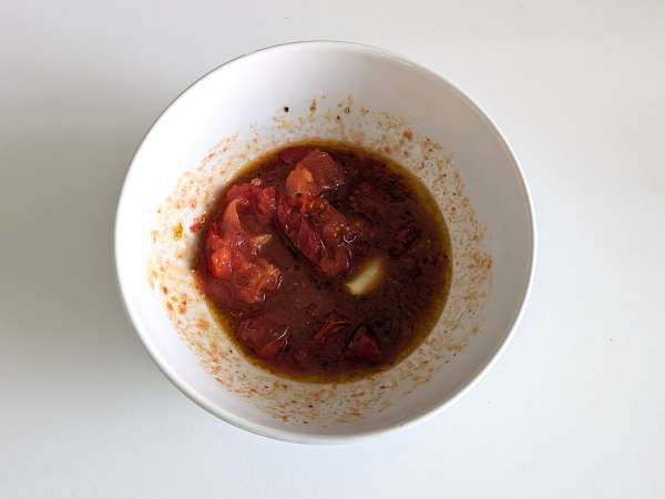 Kue keju gurih satu porsi dengan kemangi dan tomat ceri: ide lezat untuk prasmanan dan minuman beralkohol - Persiapan langkah 8