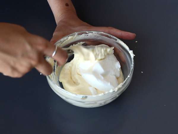 Tiramisu lemon, hidangan klasik dengan sentuhan rasa yang tajam - Persiapan langkah 5