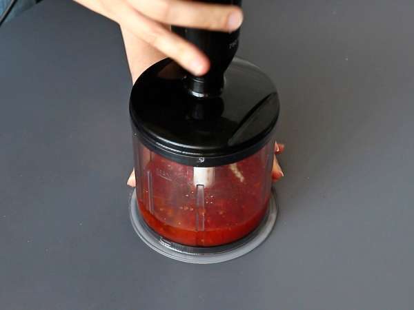 Pinsa lezat yang sangat cepat dibuat - Persiapan langkah 1