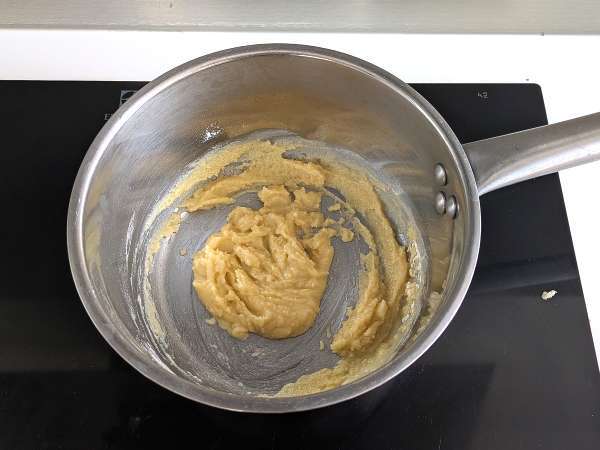 Pesto cannelloni au gratin yang creamy: resep yang mudah dan lezat - Persiapan langkah 3