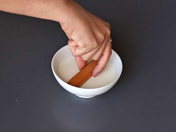 Anda tidak memerlukan cetakan untuk membuat log buah merah ini! - Persiapan langkah 2