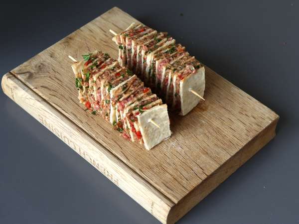 Tusuk sate kebab lavash dengan tortilla, mudah dimasak di dalam airfryer! - Persiapan langkah 9