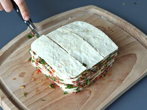 Kebab lavash dengan tortilla, kebab panggang oven yang terkenal mudah! - Persiapan langkah 6