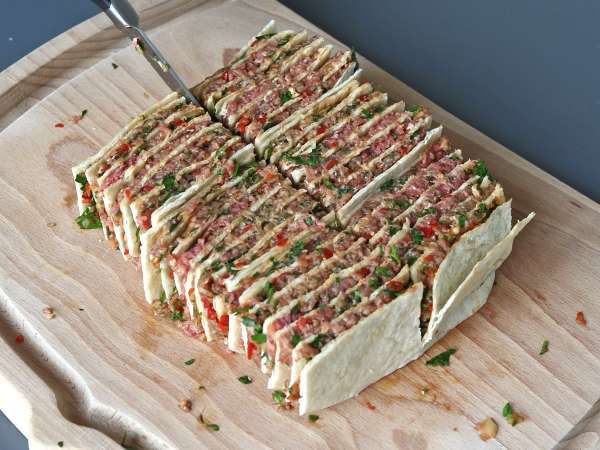 Kebab lavash dengan tortilla, kebab panggang oven yang terkenal mudah! - Persiapan langkah 8