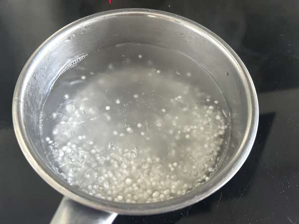 Mangga sagu, hidangan penutup Asia dengan tapioka dan mangga yang menaklukkan dengan kesederhanaannya. - Persiapan langkah 4