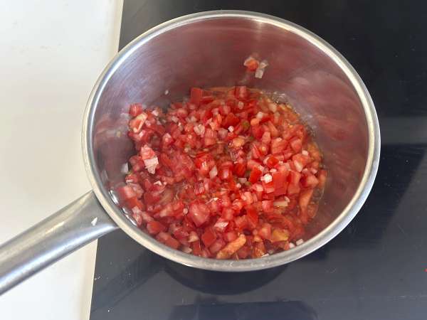 Huevos rancheros: resep Meksiko yang ikonik dan lezat - Persiapan langkah 3