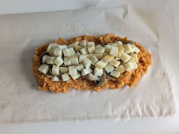 Meatloaf labu dengan jamur dan keju scamorza berserabut: resep panggang yang enak dan mudah - Persiapan langkah 9