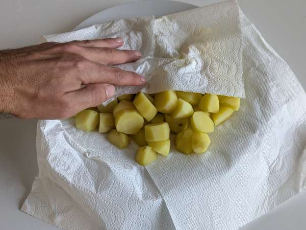 Kentang cacio e pepe panggang yang lembut: hidangan pendamping mudah yang membuat semua orang tergila-gila! - Persiapan langkah 3