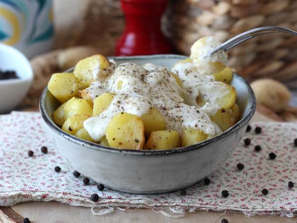 Kentang cacio e pepe panggang yang lembut: hidangan pendamping mudah yang membuat semua orang tergila-gila! - Persiapan langkah 8