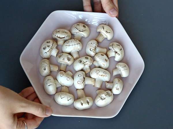 Kue tart Halloween dengan jamur dan bawang putih serta keju herba - Persiapan langkah 5