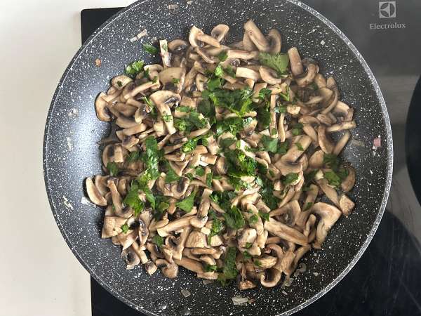 Bayam dan jamur flan - Persiapan langkah 6