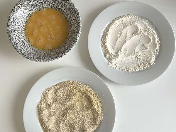 Roti panggang keju kambing yang renyah dan meleleh di mulut dilapisi tepung roti dengan Air Fryer: kenyamanan mutlak! - Persiapan langkah 3