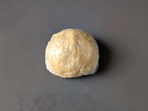 Tart dengan selai stroberi: resep kue kering klasik (juga hati) - Persiapan langkah 3