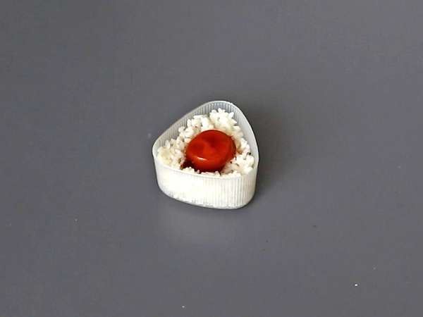 Onigiri dengan kuning telur yang diawetkan dengan kecap asin - Persiapan langkah 5