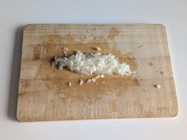 Bakso lembut dalam penggorengan udara: resep cepat dan mudah dengan daging sapi - Persiapan langkah 1