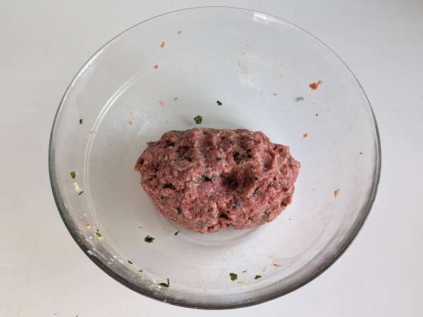 Bakso dalam penggorengan udara dengan saus barbekyu asam manis: resep yang mudah dan enak - Persiapan langkah 4