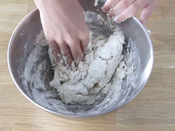 Pizza Margherita yang lembab - Persiapan langkah 1