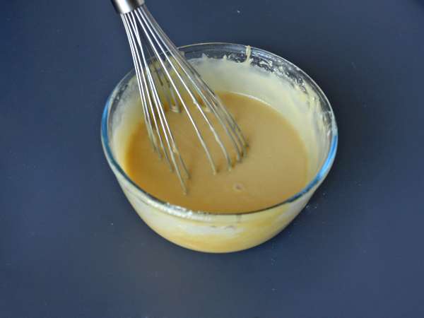 Kue pisang terbalik dengan fondant ekstra - Persiapan langkah 6