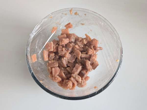 Lasagna salmon dengan burrata dan pistachio yang lembut dan renyah - Persiapan langkah 2