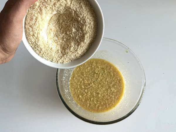 Kue pistachio, jeruk nipis, dan cukini yang sangat lembap - Persiapan langkah 5