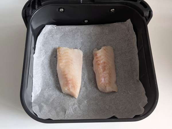 Ikan kod goreng dengan tomat ceri, zaitun, dan lemon: resep ringan dan cepat - Persiapan langkah 3