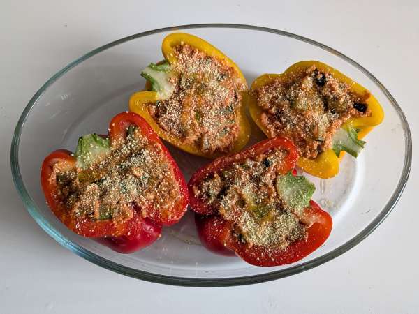 Paprika isi vegetarian panggang: resep mudah dan lezat dengan sayuran dan keju mozzarella - Persiapan langkah 7