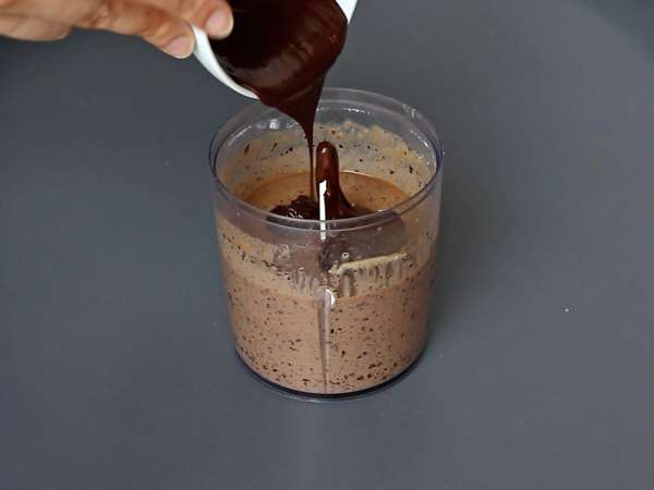 Fondant cokelat berprotein: resep dengan whey yang mudah dibuat - Persiapan langkah 2