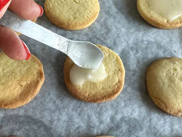 Kukis mentega jeruk nipis dengan glasir - Persiapan langkah 10