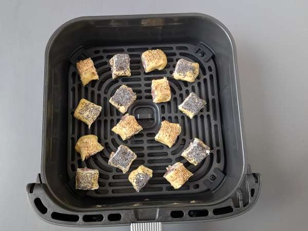 Rustici isi sosis dan keju yang dimasak dengan penggorengan udara - Persiapan langkah 9