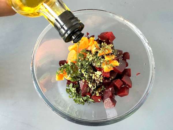 Salad bit dengan halloumi panggang - Persiapan langkah 3