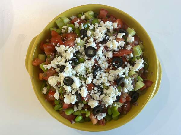Salad lentil, feta, dan edamame dengan sayuran renyah - Persiapan langkah 5