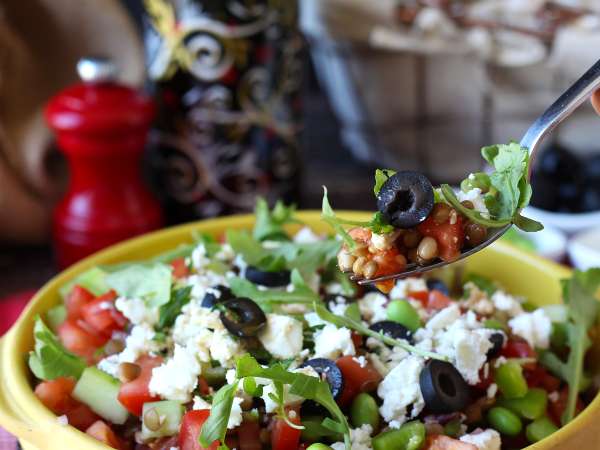 Salad lentil, feta, dan edamame dengan sayuran renyah - Persiapan langkah 6