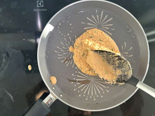 Pancake asin dengan kacang lentil merah: resep mudah dan kaya protein - Persiapan langkah 7