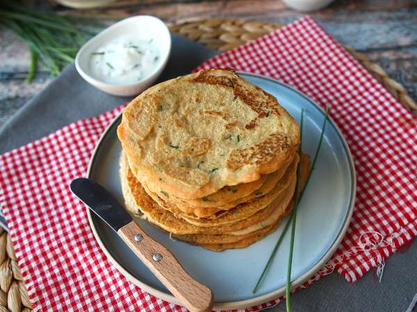 Pancake asin dengan kacang lentil merah: resep mudah dan kaya protein - Persiapan langkah 9