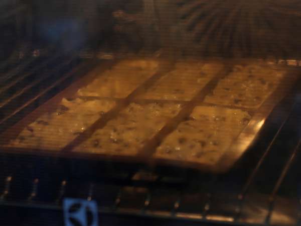 Kue cokelat berbentuk tablet, lembut sekaligus renyah - Persiapan langkah 6