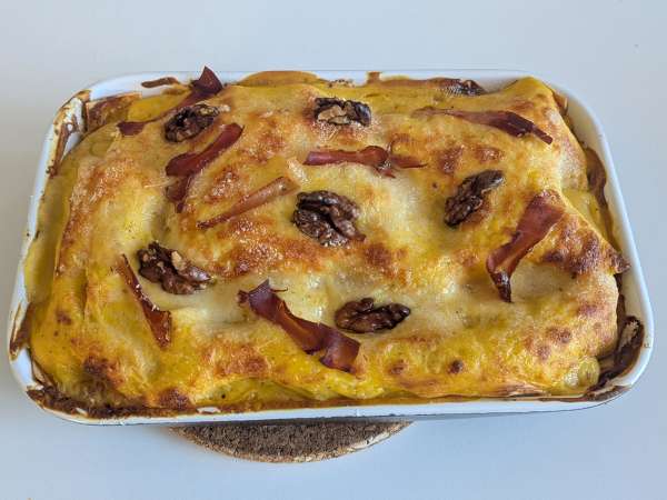 Lasagna dengan labu, speck, serta kacang kenari yang lembut dan renyah - Persiapan langkah 9