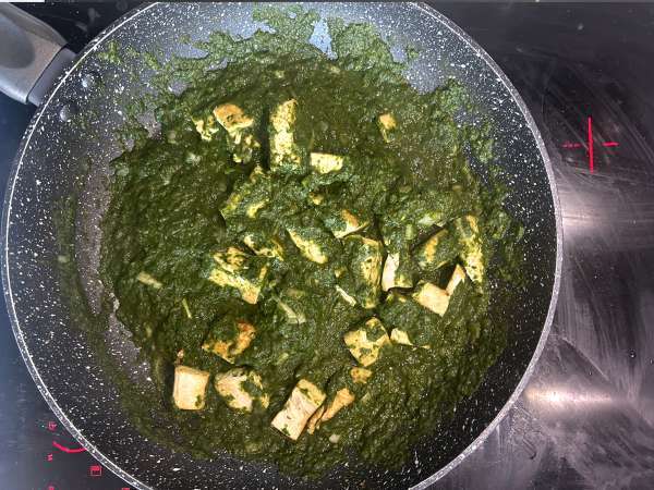 Palak tofu: kari India dengan bayam dan tahu - Persiapan langkah 10