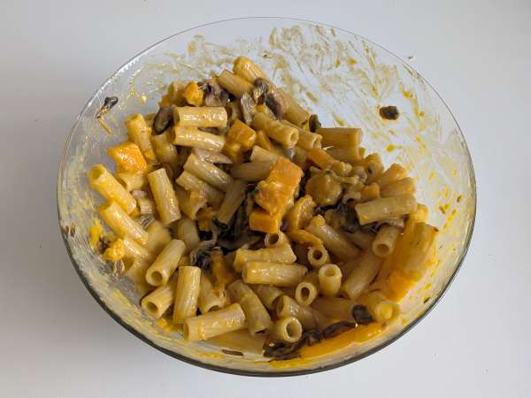 Pasta panggang dengan labu, jamur, dan saus bechamel - Persiapan langkah 7