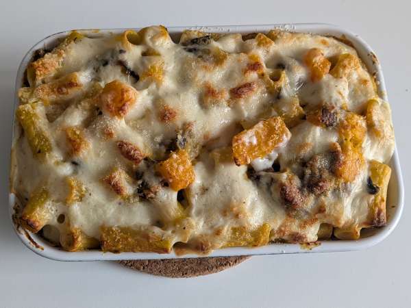 Pasta panggang dengan labu, jamur, dan saus bechamel - Persiapan langkah 10