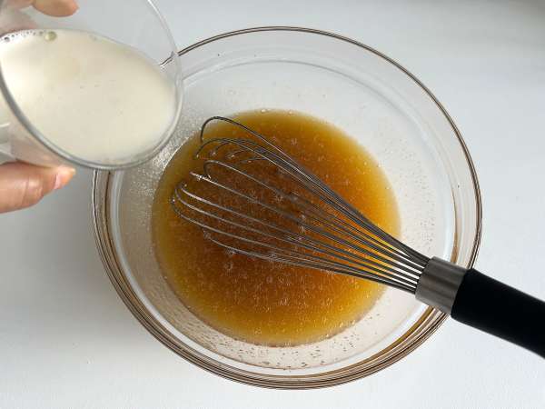 Kue Madu yang Lembut dan Lembap: Mudah Dibuat Tanpa Mixer - Persiapan langkah 2