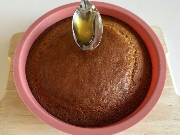 Kue Madu yang Lembut dan Lembap: Mudah Dibuat Tanpa Mixer - Persiapan langkah 6