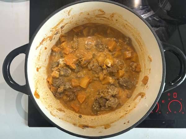 Hidangan labu satu panci dengan daging cincang: creamy dan menghangatkan hati - Persiapan langkah 5