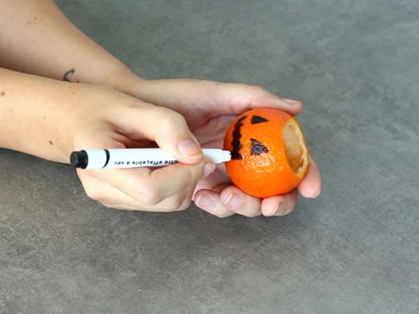 Jeruk Klementin Halloween dengan mousse cokelat - Persiapan langkah 4