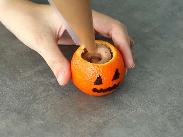 Jeruk Klementin Halloween dengan mousse cokelat - Persiapan langkah 5