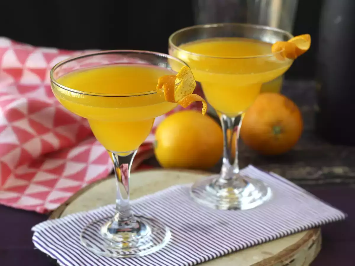 Agua de Valencia, koktail Mediterania dengan cava dan jeruk yang dapat Anda buat sendiri di rumah. - foto 7