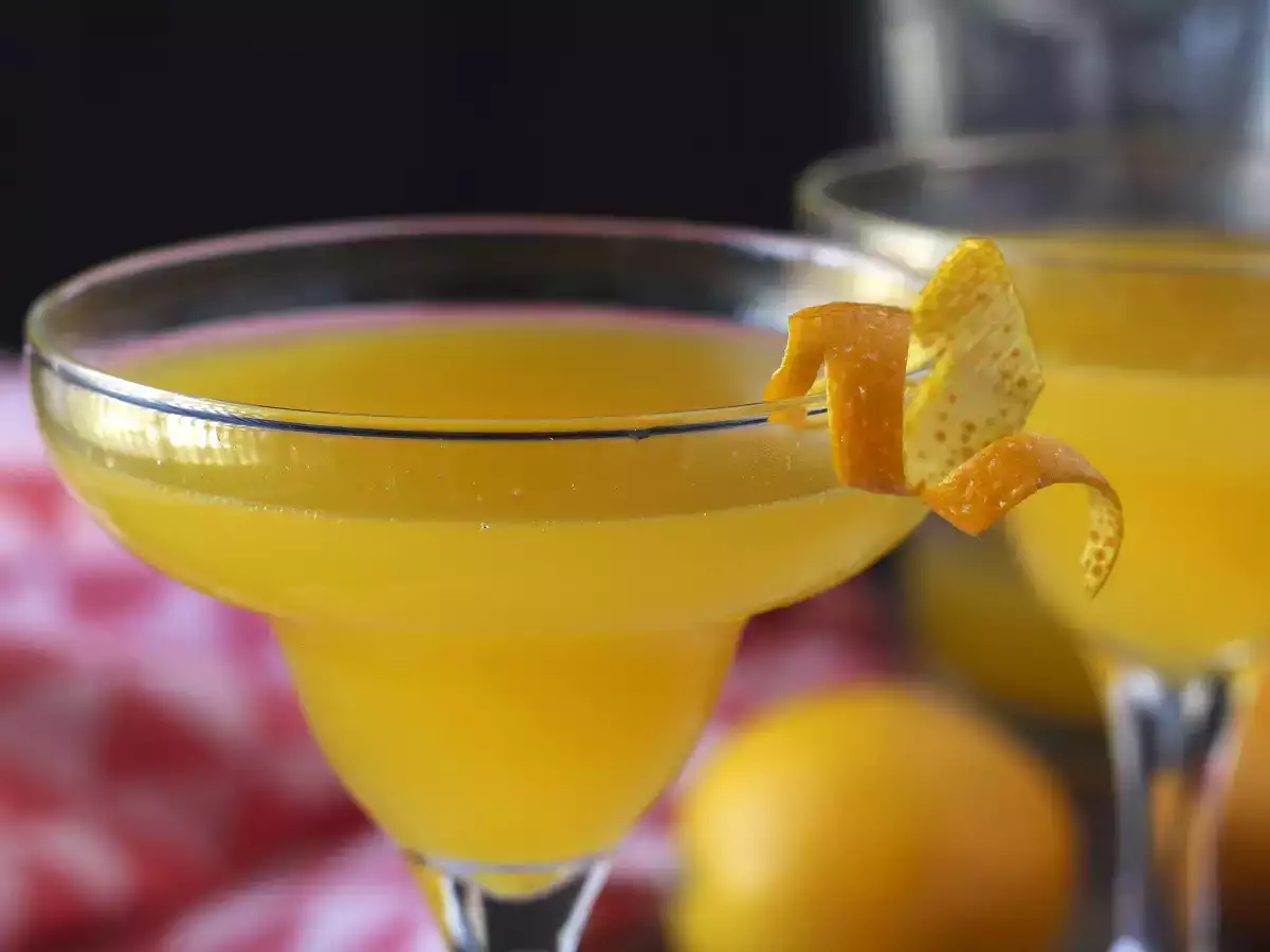 Agua de Valencia, koktail Mediterania dengan cava dan jeruk yang dapat Anda buat sendiri di rumah. - foto 8