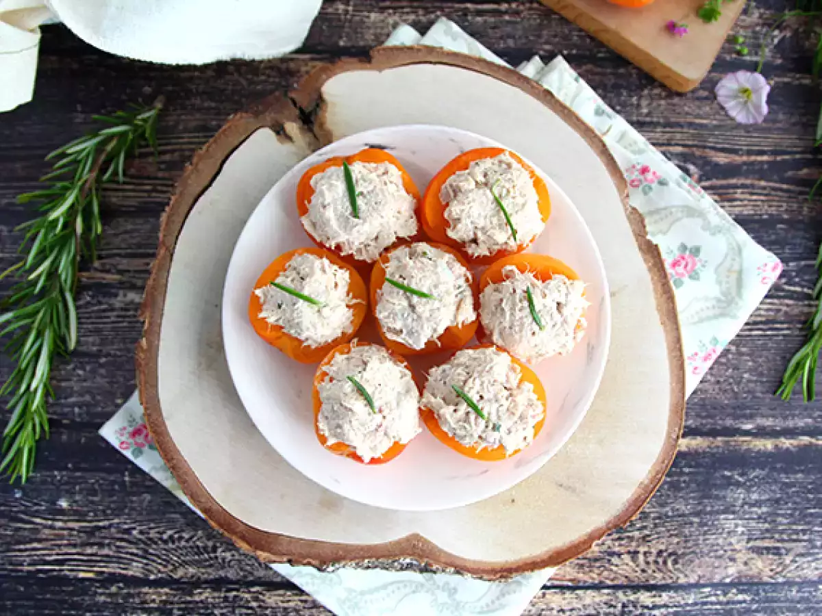 Aprikot yang diisi dengan tuna dan rosemary - foto 4