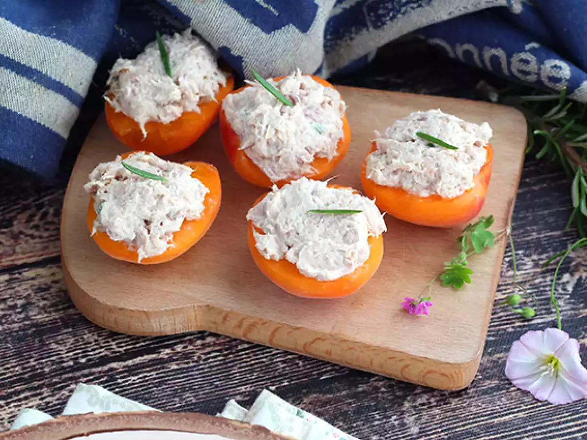 Aprikot yang diisi dengan tuna dan rosemary - foto 5